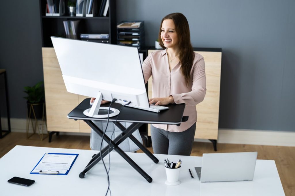 station de travail sur bureau